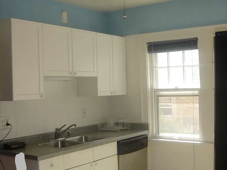 1607 E Pryor Ave — Photo 13