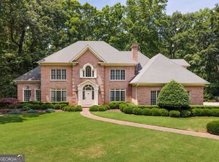 320 Yellowroot Ln, Sandy Springs, GA 30350