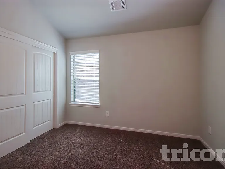 9838 Glen Brook Ln — Photo 13