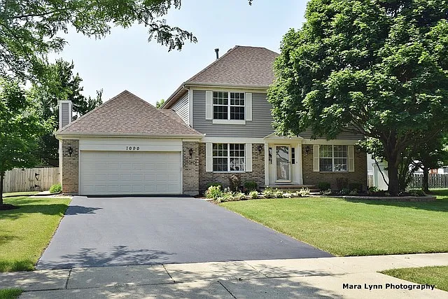 1090 Winding Glen Ct photo 1