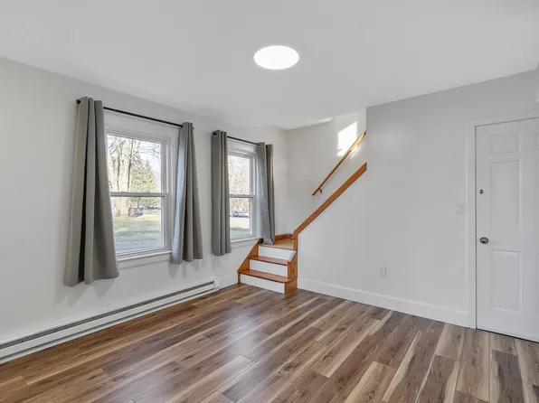 6646 Collamer Rd #C, East Syracuse, NY 13057