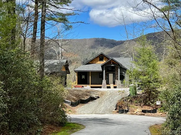 49 Deerwood Court, Sapphire, NC 28774