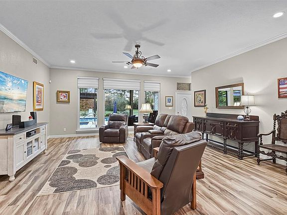 5th image of 9635 Crestwater Circle