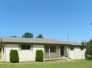 206 Center Valley Dr, Paragould, AR 72450