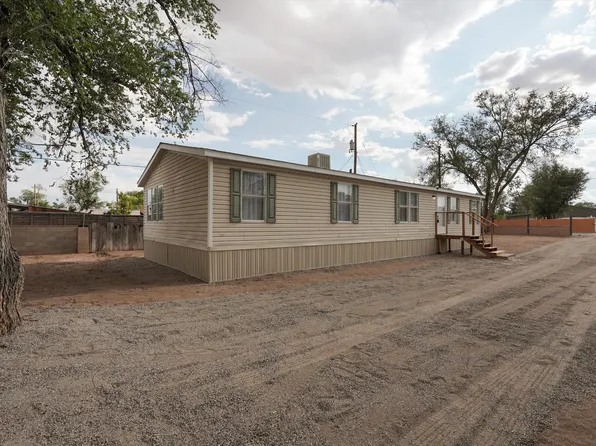 2106 Perry Rd SW, Albuquerque, NM 87105