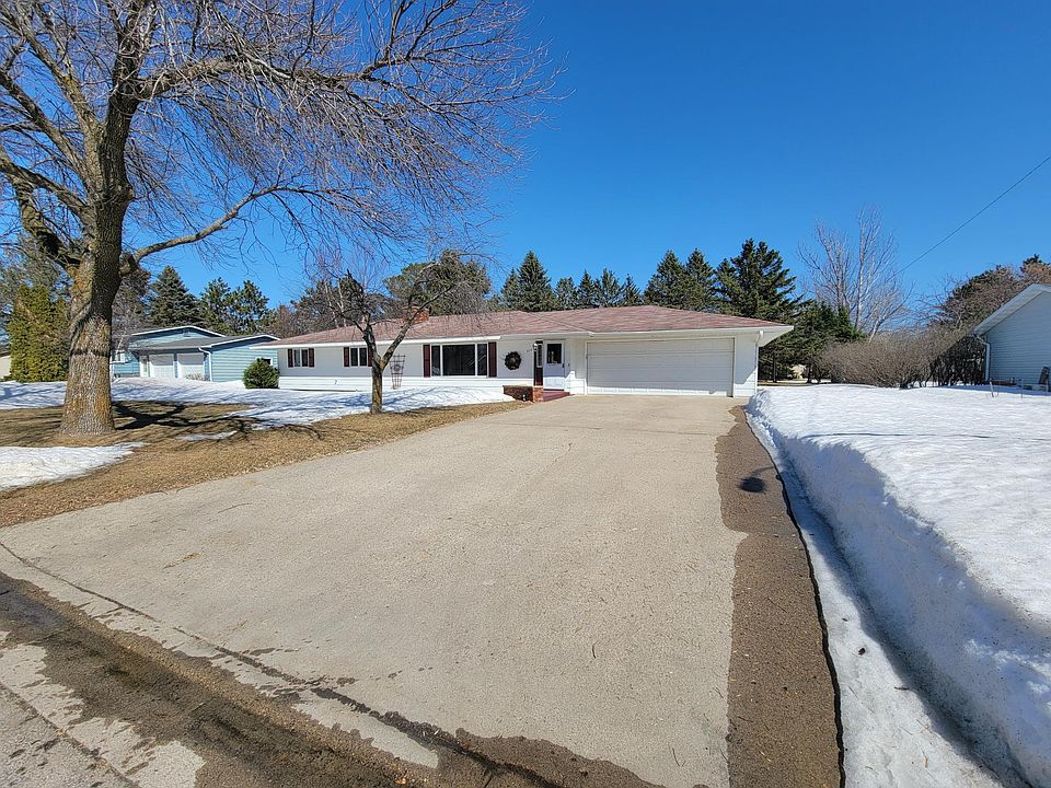 823 4th Ave SW, Perham, MN 56573 Zillow