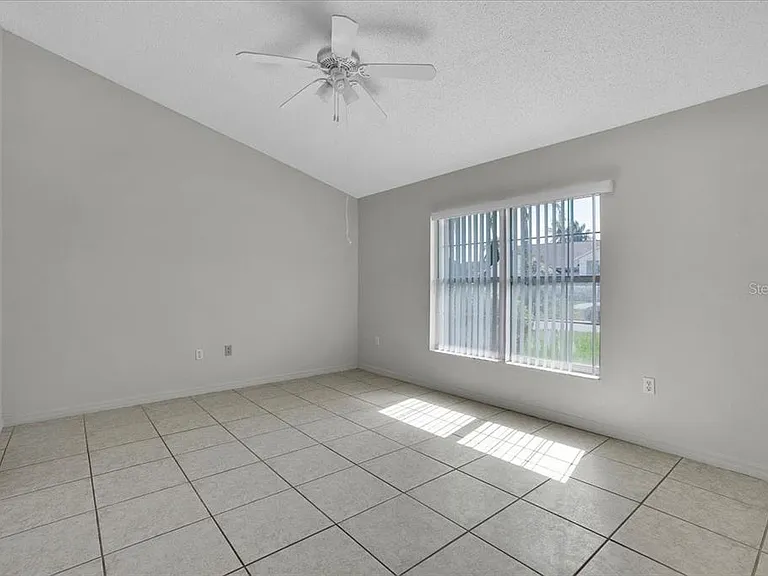 112 Azalea Dr — Photo 7