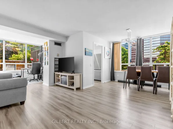 7 Bishop Ave #201, Toronto, ON M2M 4J4