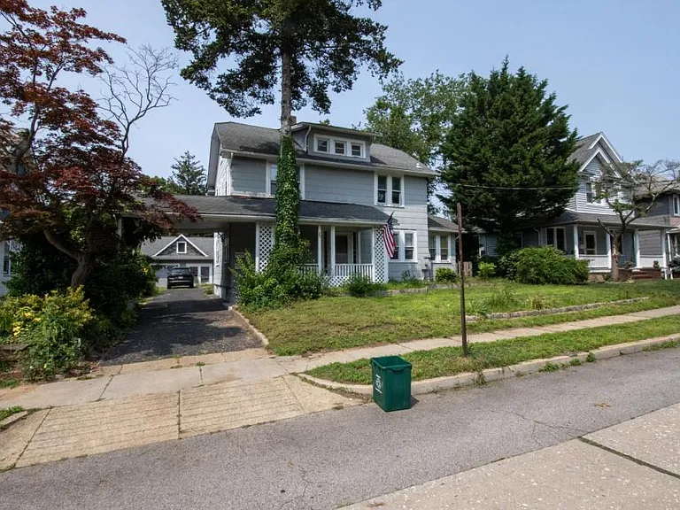 25 Hillside Ave — Photo 4
