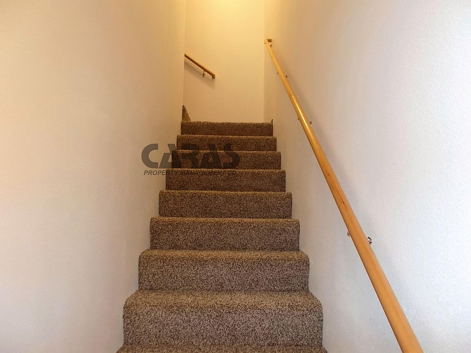 2nd image of 903 11th St E Unit A2