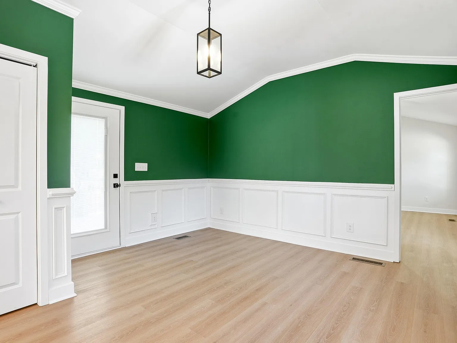 4 bed, 3.0 bath, 1750 sqft, $1,395 — Photo 4