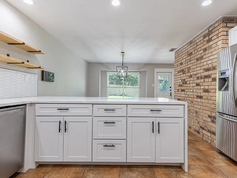 2331 Bluffridge St — Photo 19
