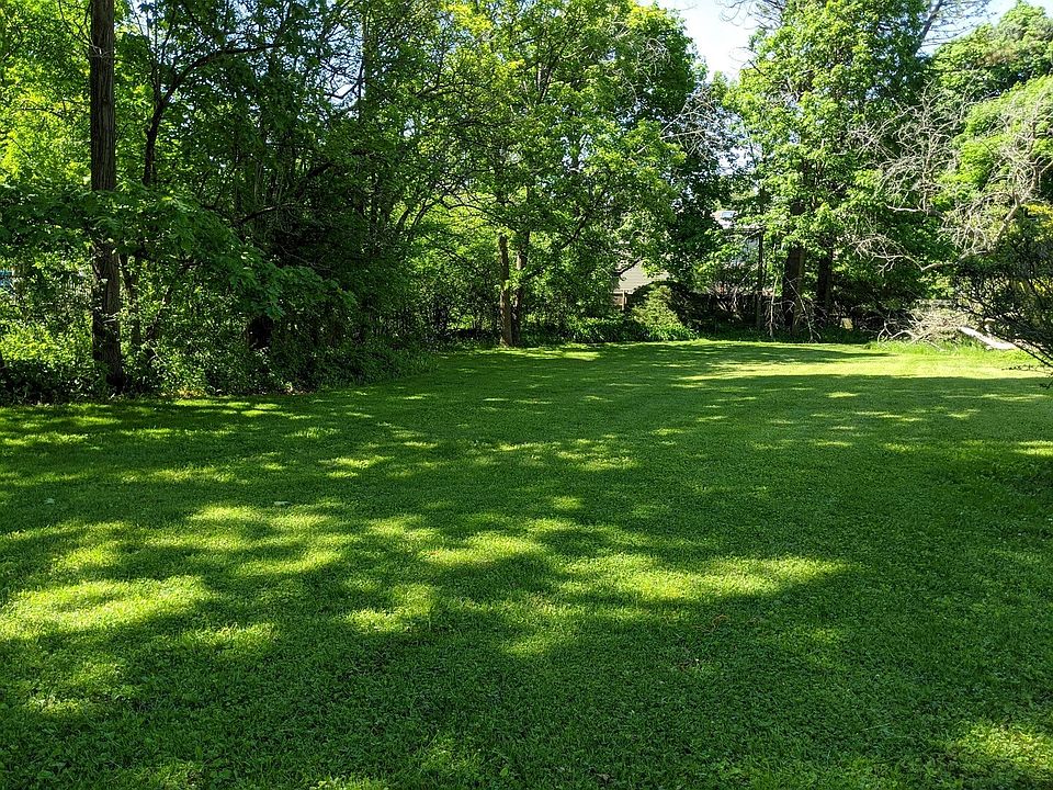 Build your Dream home! Beautiful clear lot with 91 feet of frontage and extra deep 165 feet! Sought 