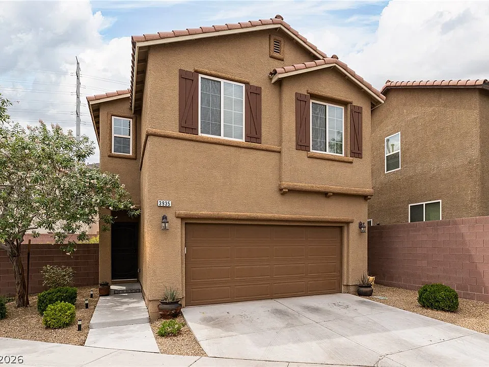 3935 Squall Ct