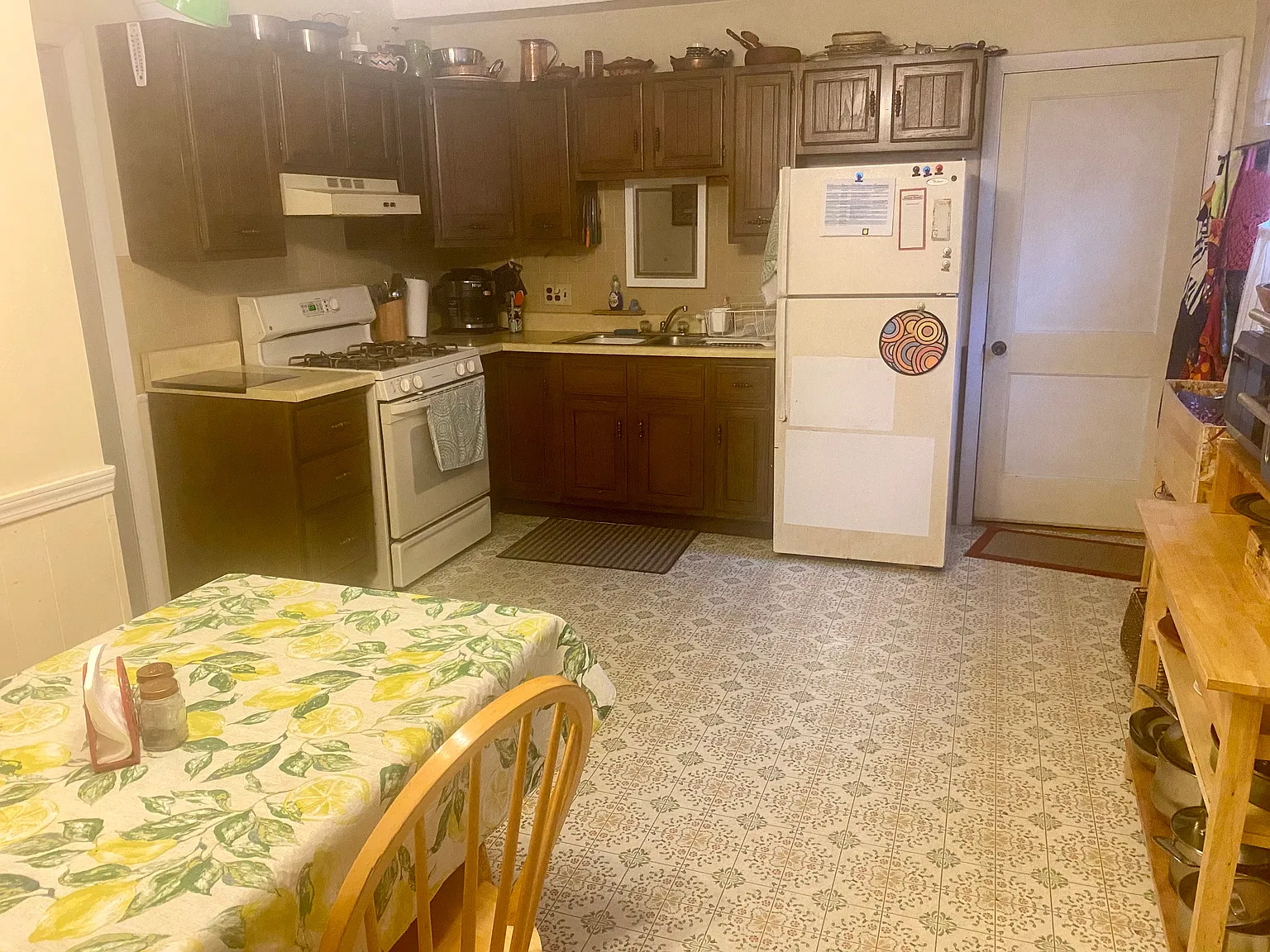 2 bed, 1100 sqft, $2,600 — Photo 2