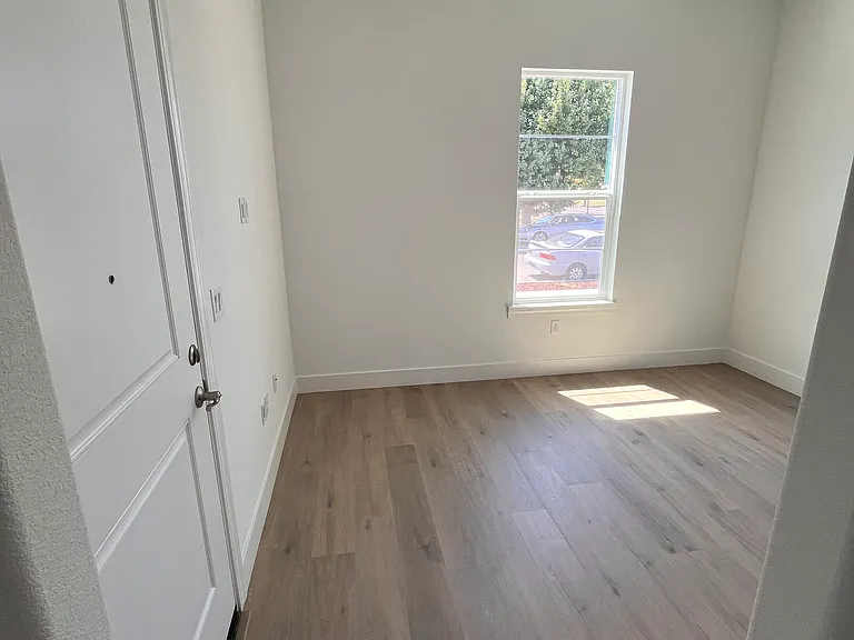 17736 McKee Blvd #2 — Photo 5