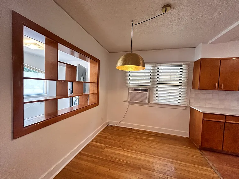 201 Bryn Mawr Dr SE — Photo 14