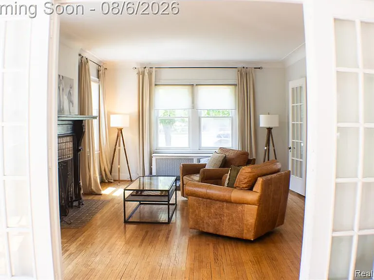 1010 Kensington Ave — Photo 6