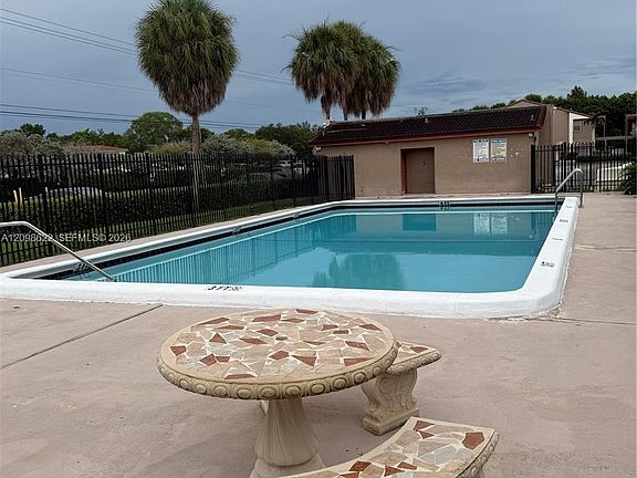 3rd image of 3147 Coral Ridge Dr #3147
