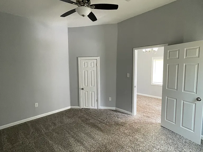 2023 Montgall Ave — Photo 11