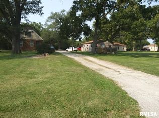 744 Hillcrest Rd, Milan, IL 61264