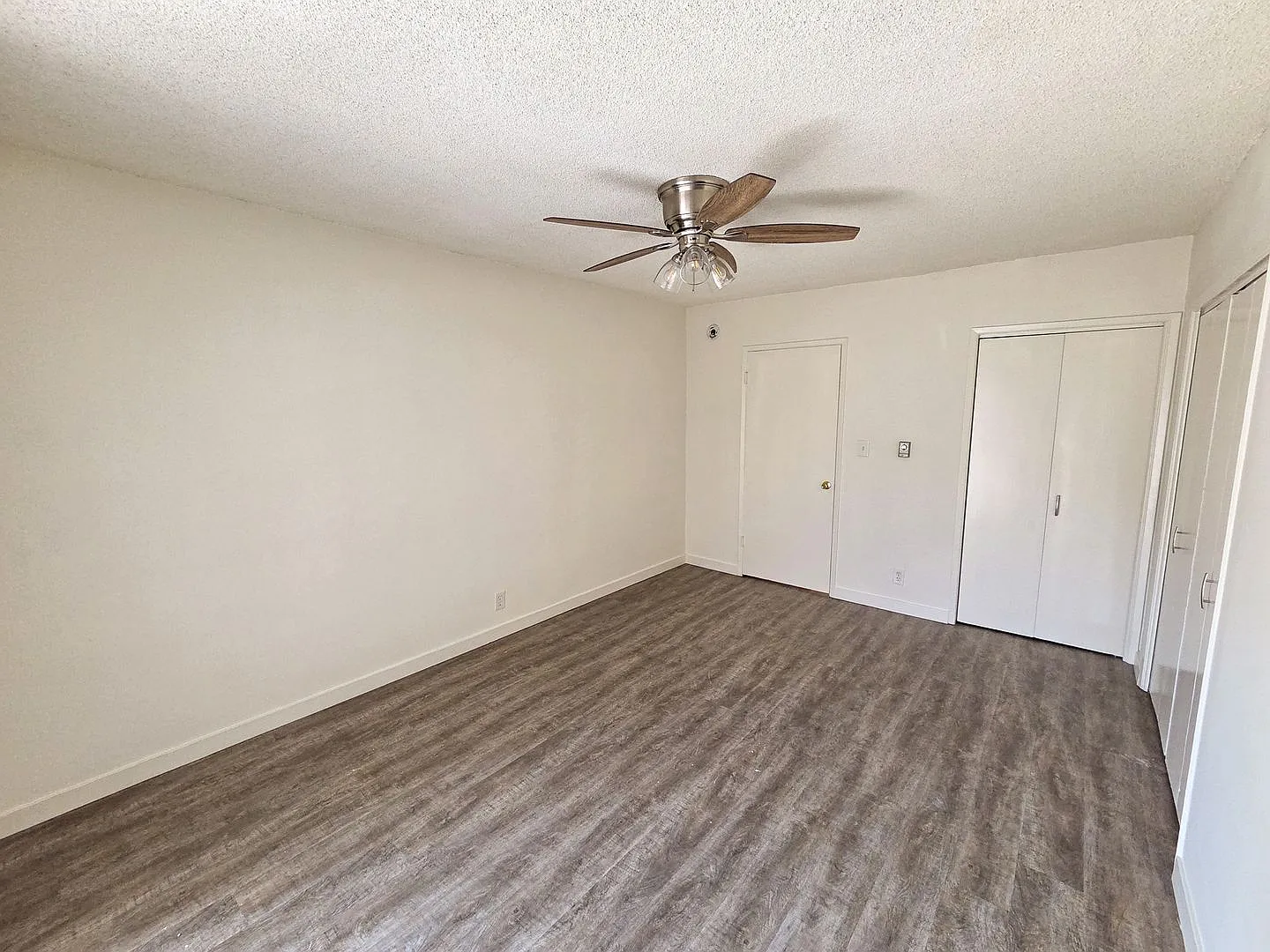 8570 Gregory Way — Photo 4
