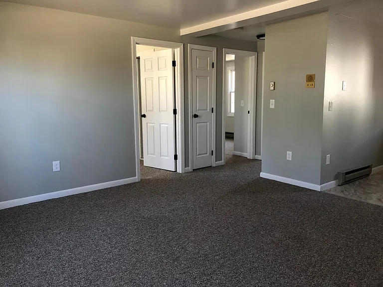 237 Sawyer St — Photo 6