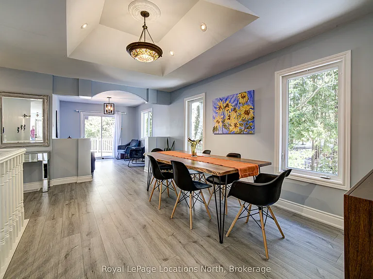 2 Maplewood Dr — Photo 16
