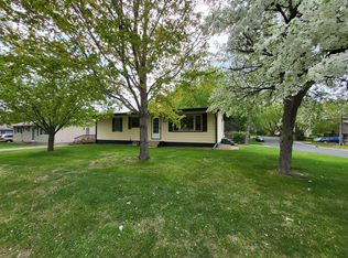 1800 Pine St, Hastings, MN 55033
