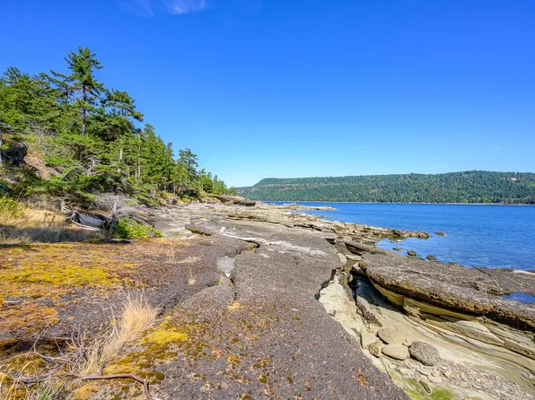 6552 East Rd, Comox Valley, BC V0R 1T0