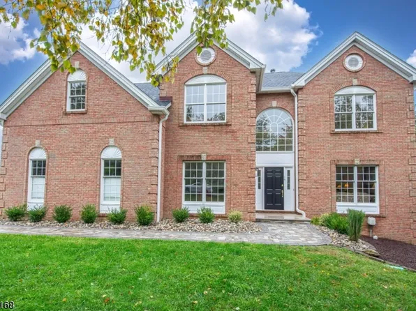 14 Vista Dr, Mount Olive Twp., NJ 07836