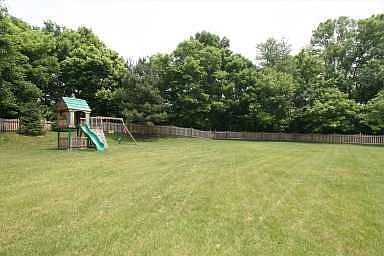 Large Cul-de-Sac Lot W/Fenced-In Rear Yard