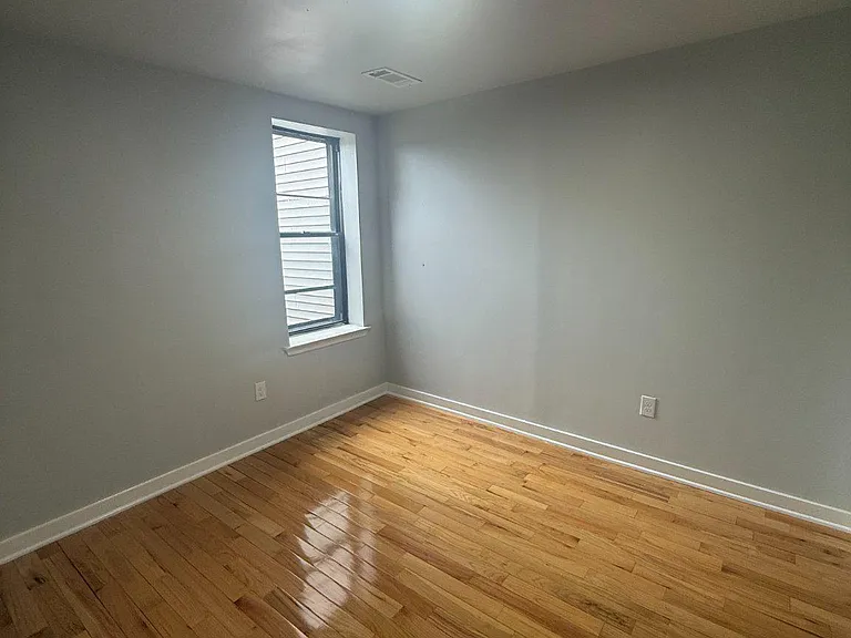 713 N 16th St #3 — Photo 5