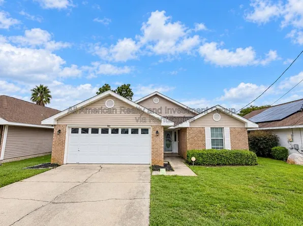 561 Rough Leaf Ln, Mary Esther, FL 32569