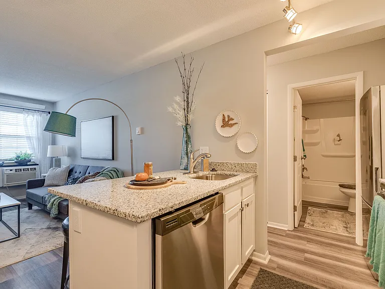 Pierpont Apartments — Photo 7