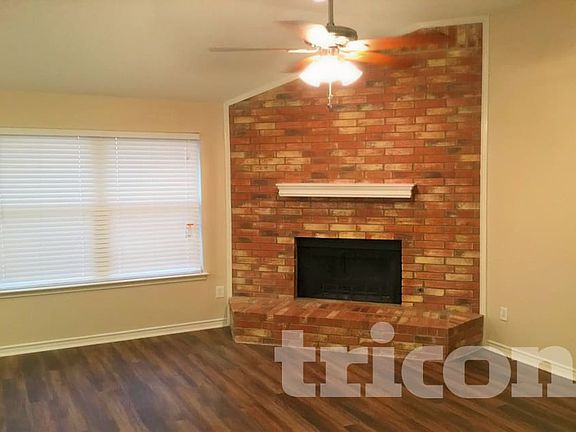 2nd image of 1558 Aberdeen Dr