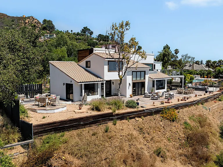 231 Loma Metisse Rd — Photo 16