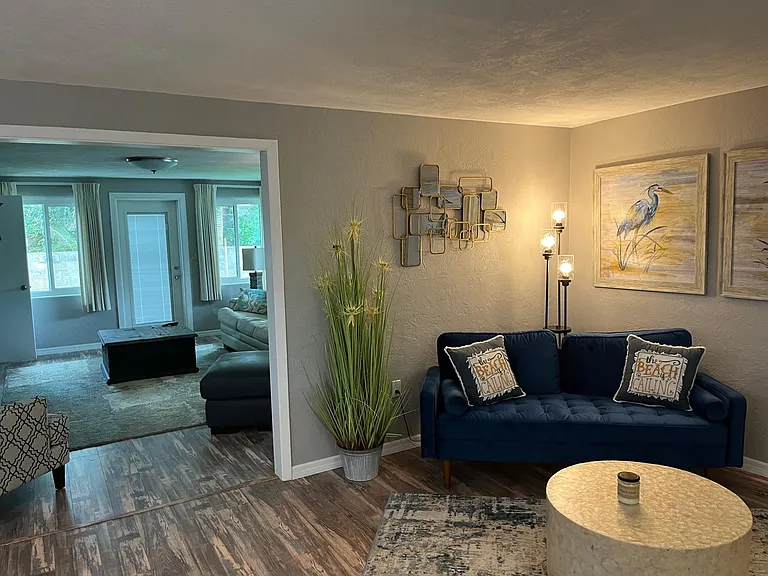 4517 Saxon Dr — Photo 14