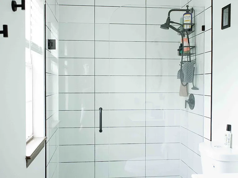 Primary bath stand up shower