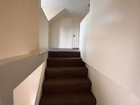 5th image of 265 Winthrop Ave #3