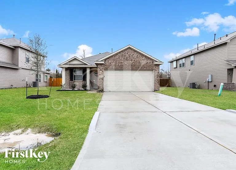 11012 Patriot Ct — Photo 1