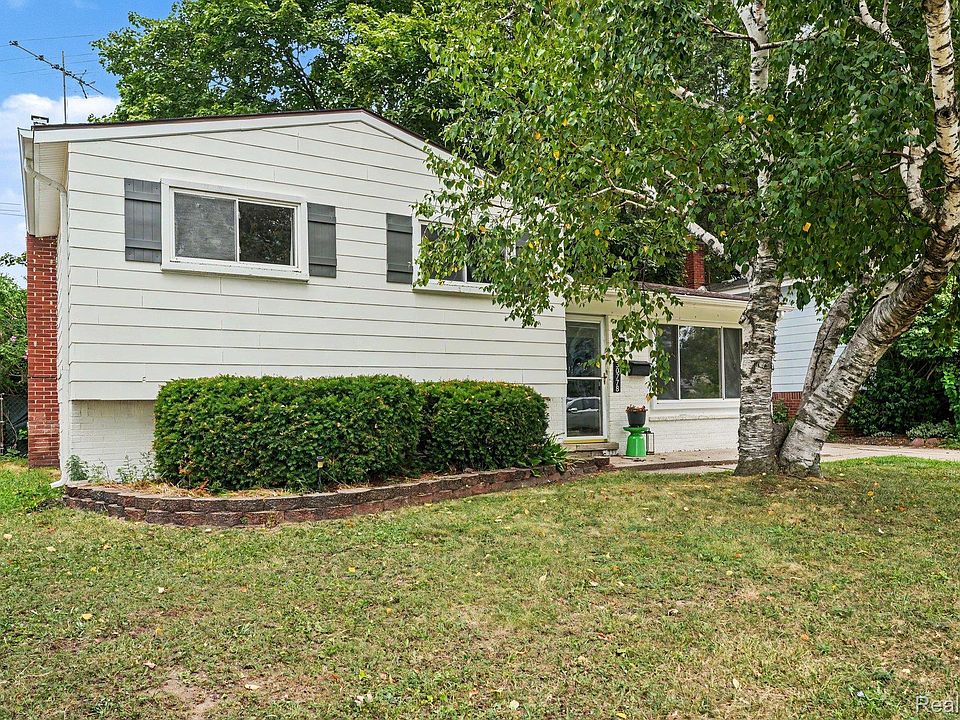 1st image of 30778 Burlington St