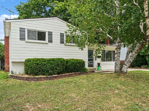 30778 Burlington St, Westland, MI 48186