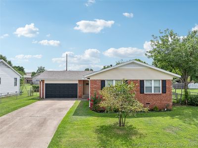 805 N Dogwood St, Owasso, OK, 74055