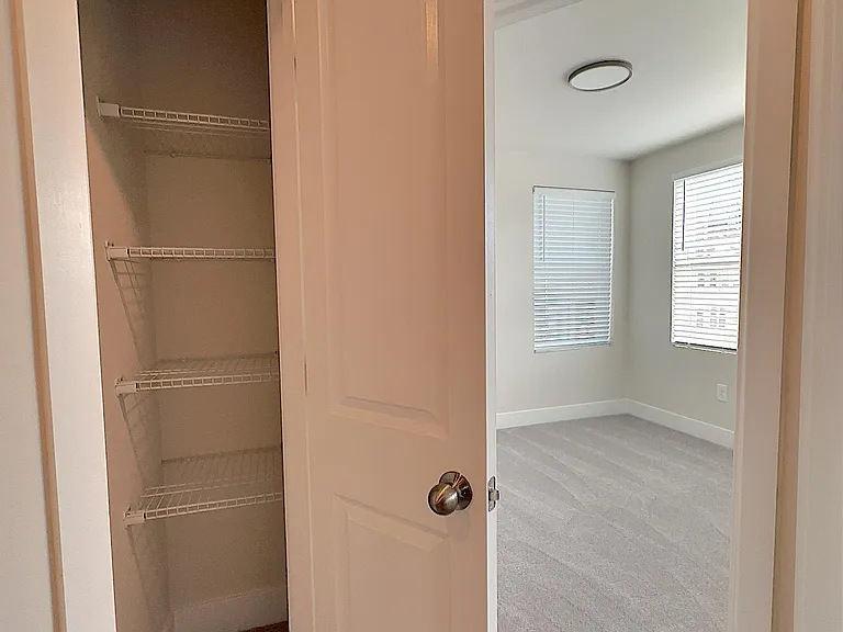 1710 Huber Rd — Photo 27