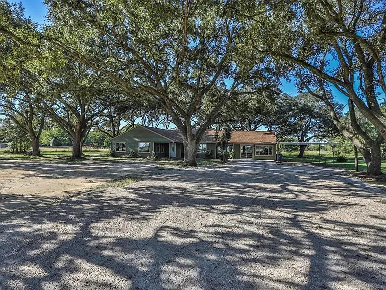 14114 Highway 36 — Photo 1