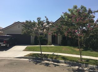 107 S McKelvey Ave, Fresno, CA 93727