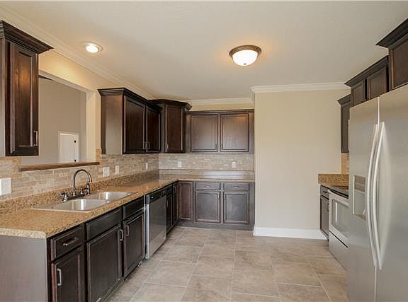 5th image of 127 Fox Xing Lot 127