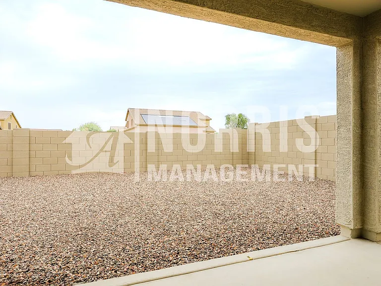 2897 N Rosewood Ln — Photo 33