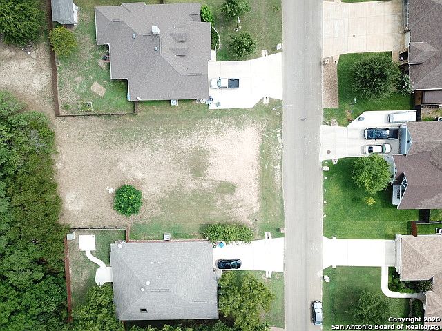 1st image of 15616 Hill Ln